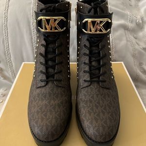 BROWN MK COMBAT BOOTS